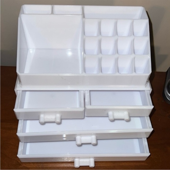 Other - White Multi-Compartment Organizer - Makeup / Jewellery / Accessories (2 pieces)